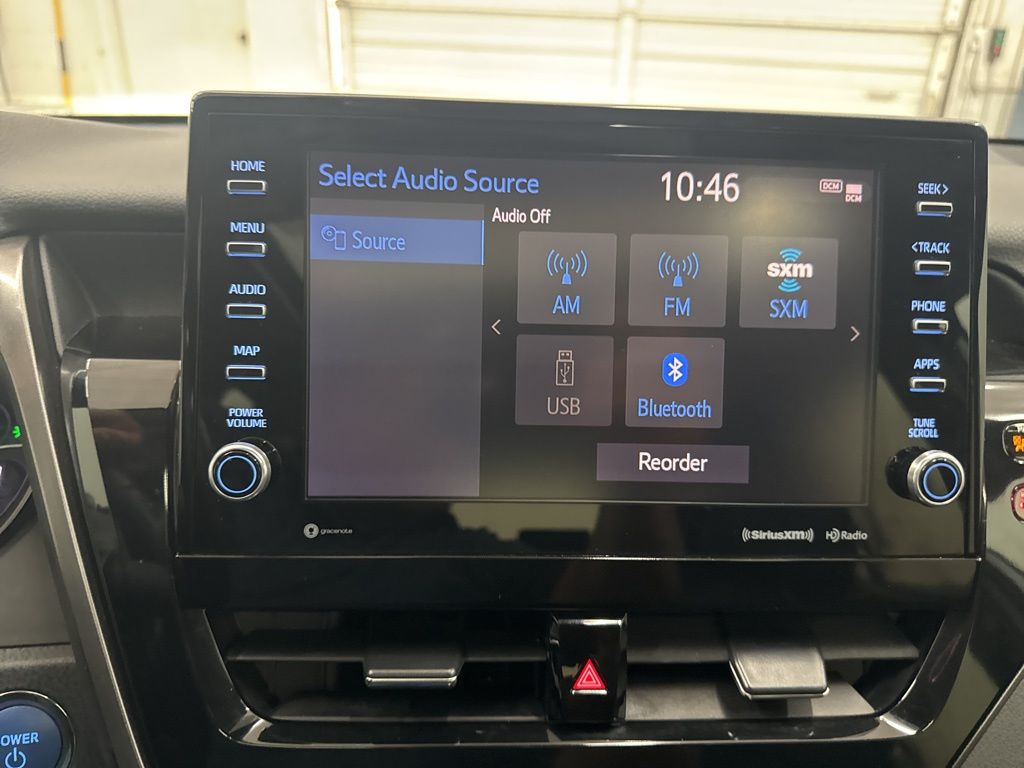 2022 Toyota Camry Hybrid XSE photo 28