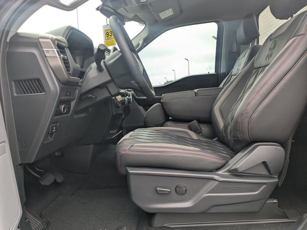 2025 Ford F-150 XL photo 12