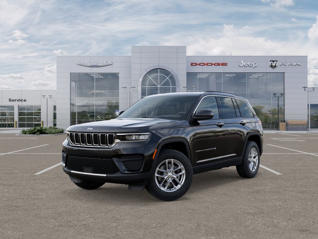 2025 Jeep Grand Cherokee Laredo's photo