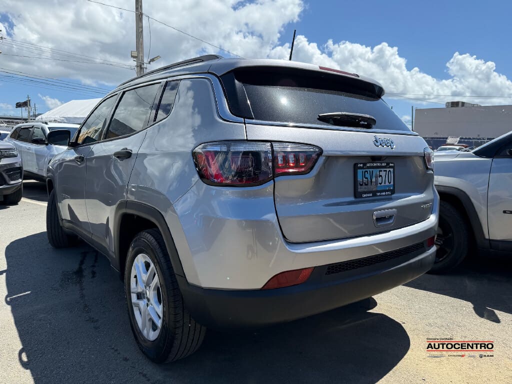 2021 Jeep Compass Sport photo 2