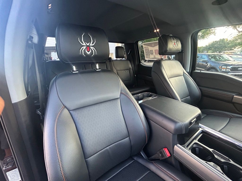 2025 Ford F-250 photo 29