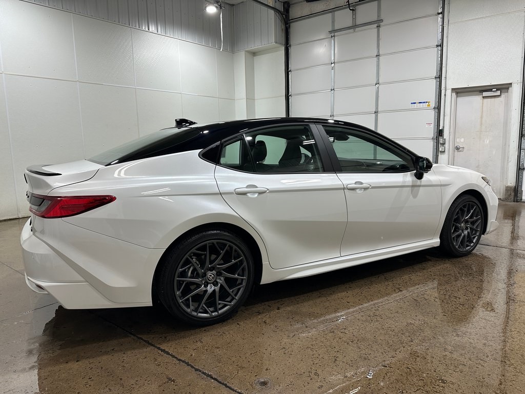 2025 Toyota Camry XSE photo 4