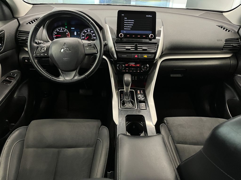 2022 Mitsubishi Eclipse Cross SE photo 15