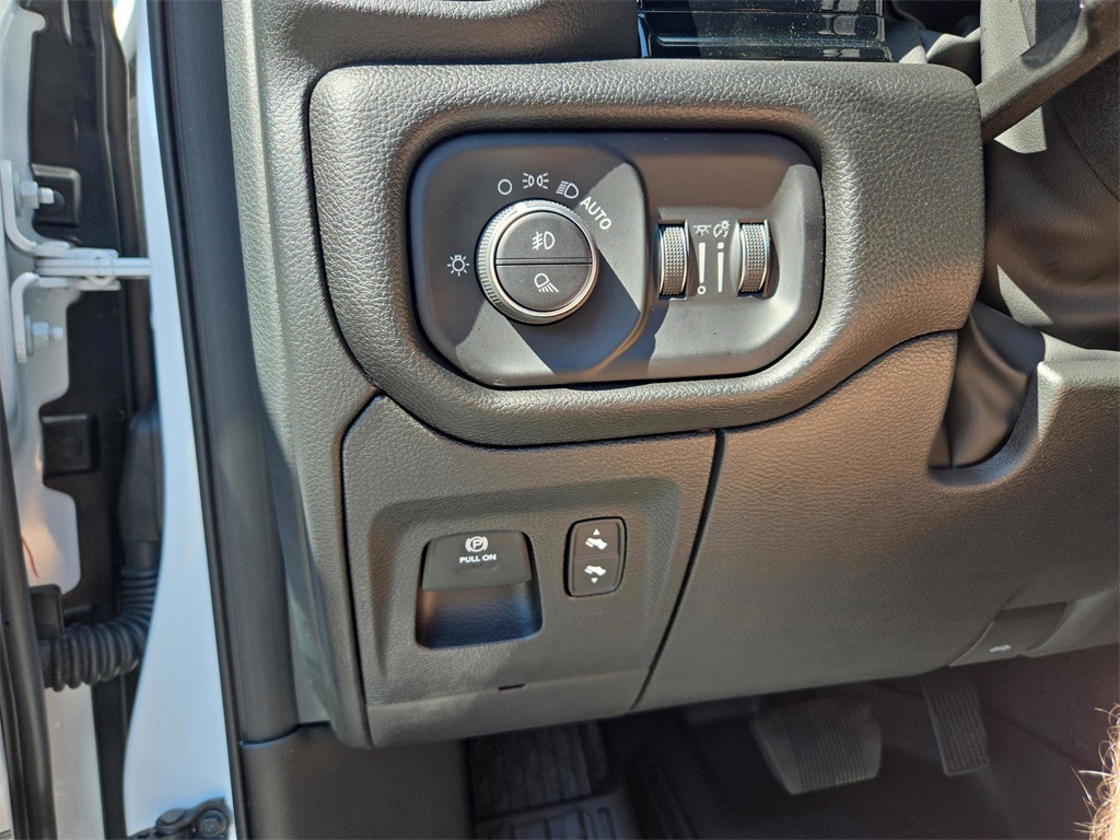 2026 Ram 1500 Laramie photo 16