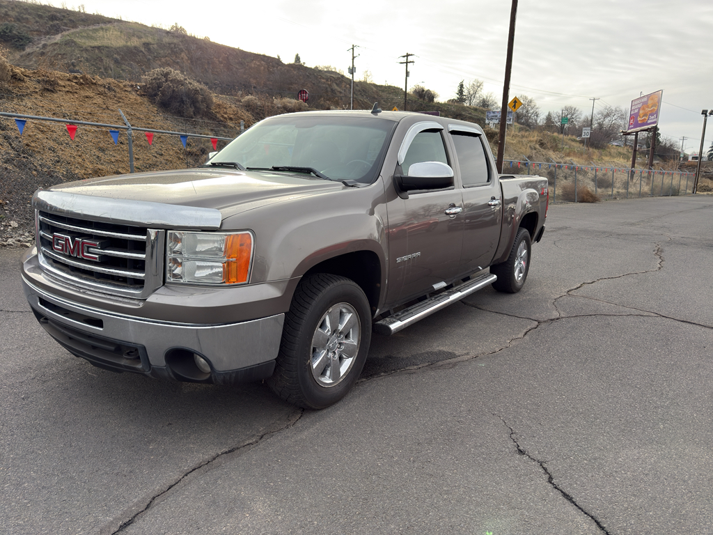 2013 GMC Sierra 1500 SLT's photo