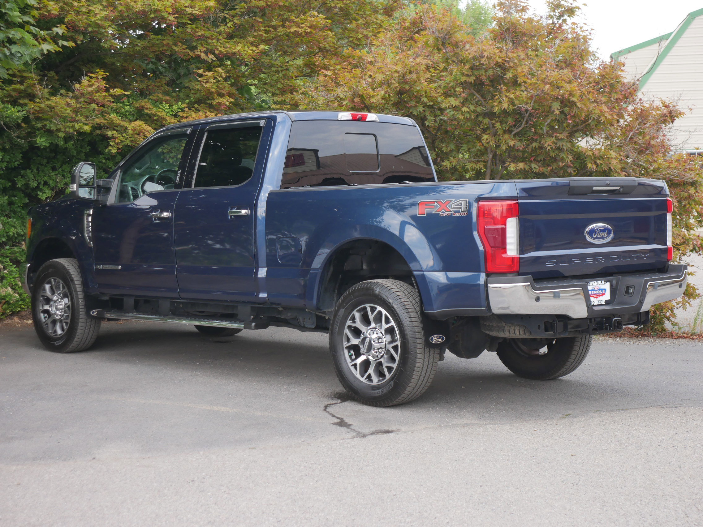 2019 Ford F-350 Lariat photo 18