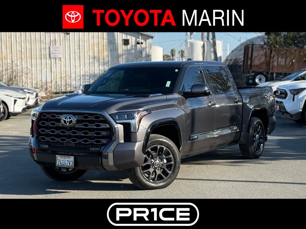 2022 Toyota Tundra Platinum's photo
