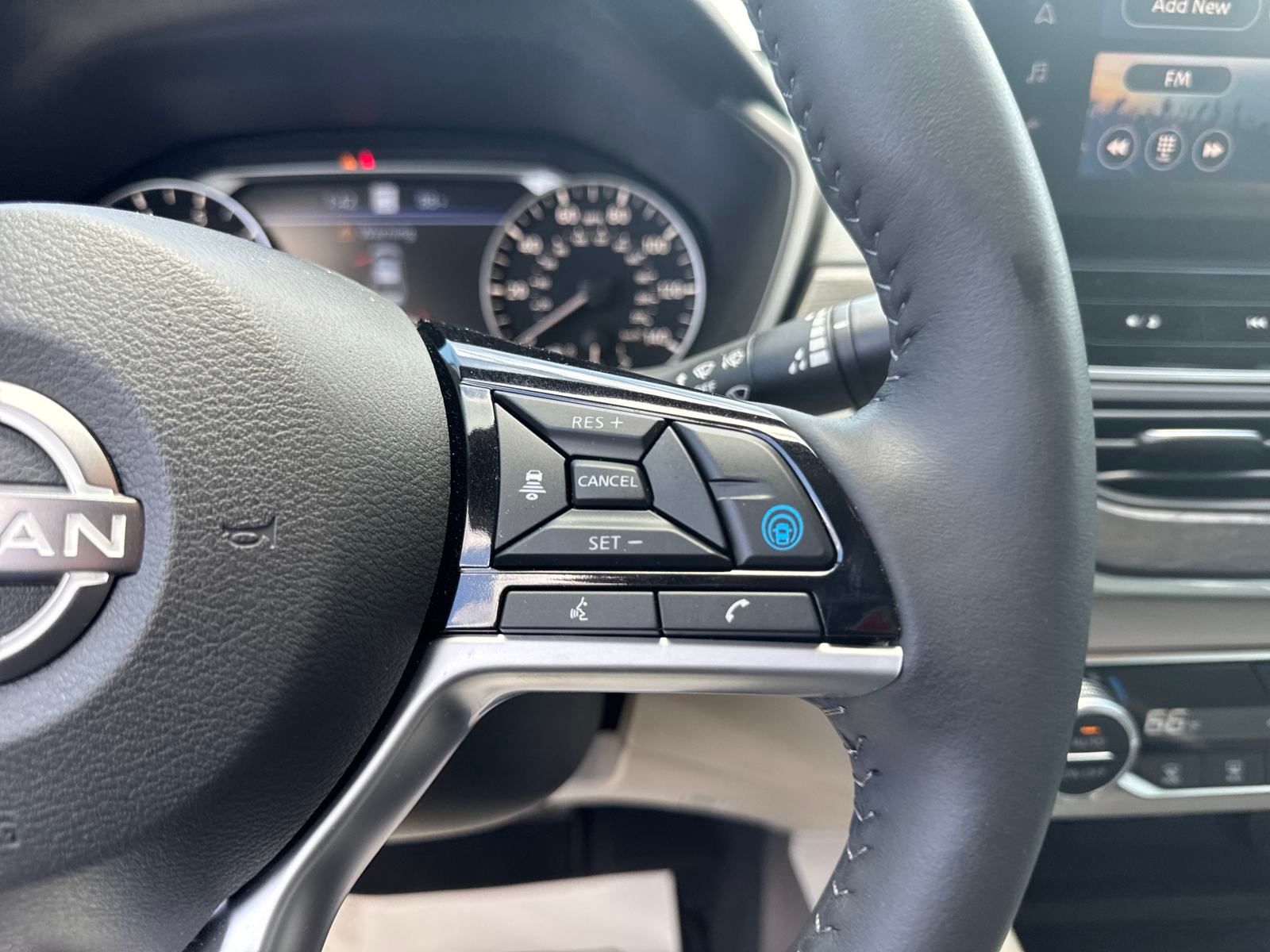 2024 Nissan Altima 2.5 SL photo 15