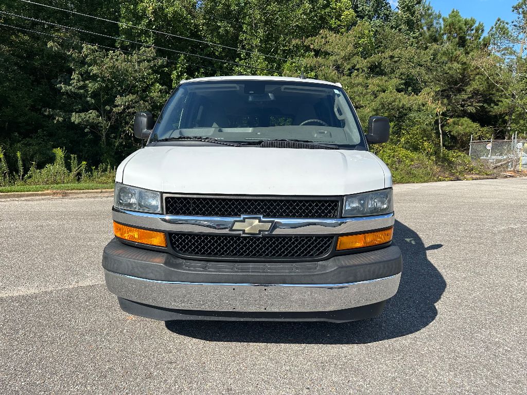 2019 Chevrolet Express Passenger 3500 LT photo 12