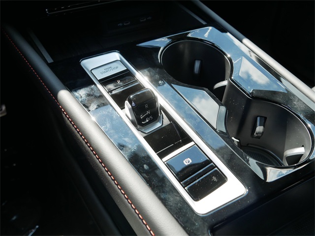 2025 Volkswagen Atlas Peak Edition SE photo 8
