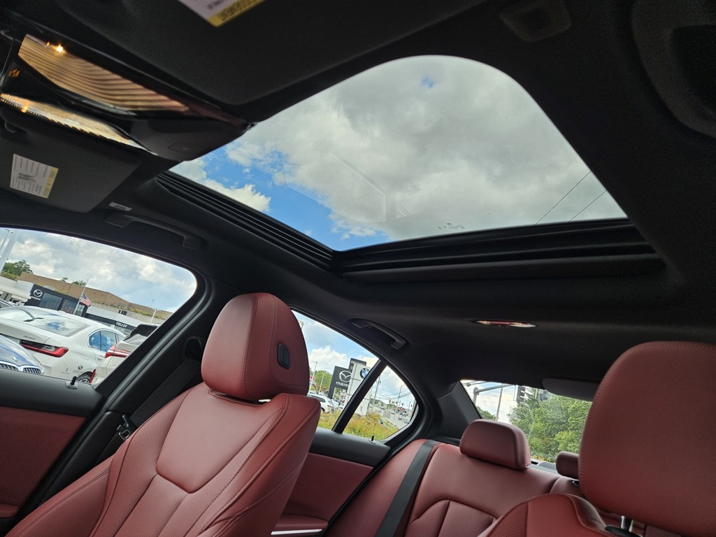 2025 Bmw 330i xDrive photo 39