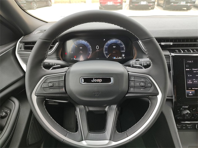 2025 Jeep Grand Cherokee Laredo X photo 9