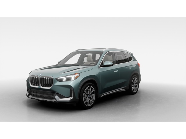 2026 BMW X1 28i's photo