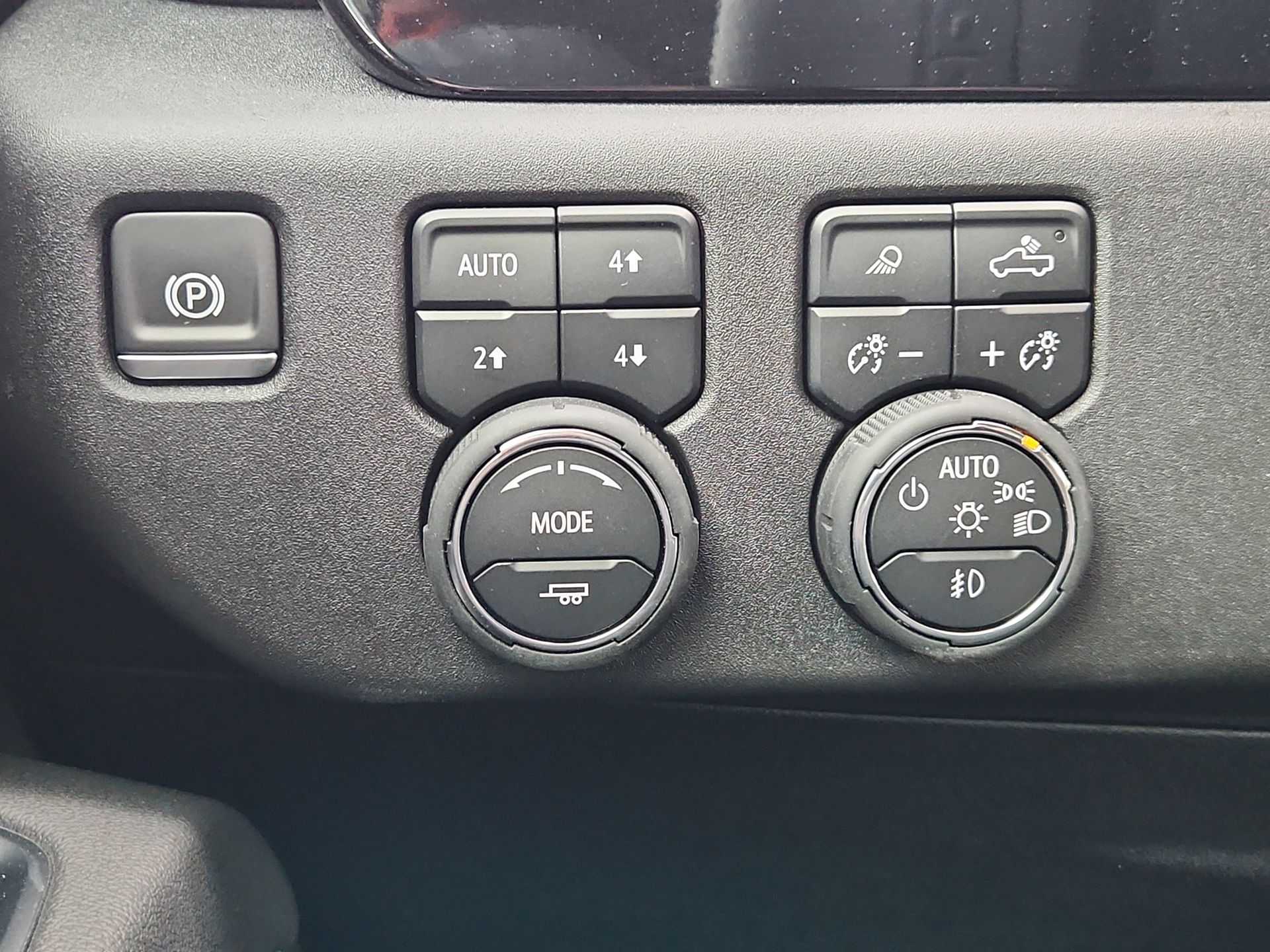 2025 Chevrolet Silverado 1500 RST photo 16