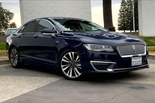 2018 Lincoln MKZ Hybrid Reserve photo 2
