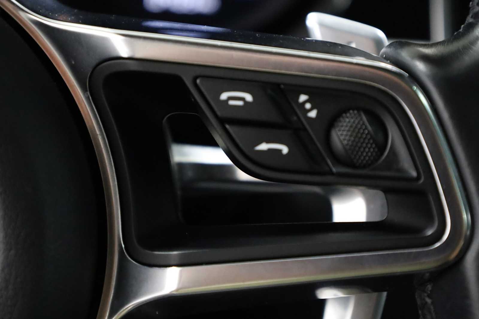 2018 Porsche Macan S photo 24