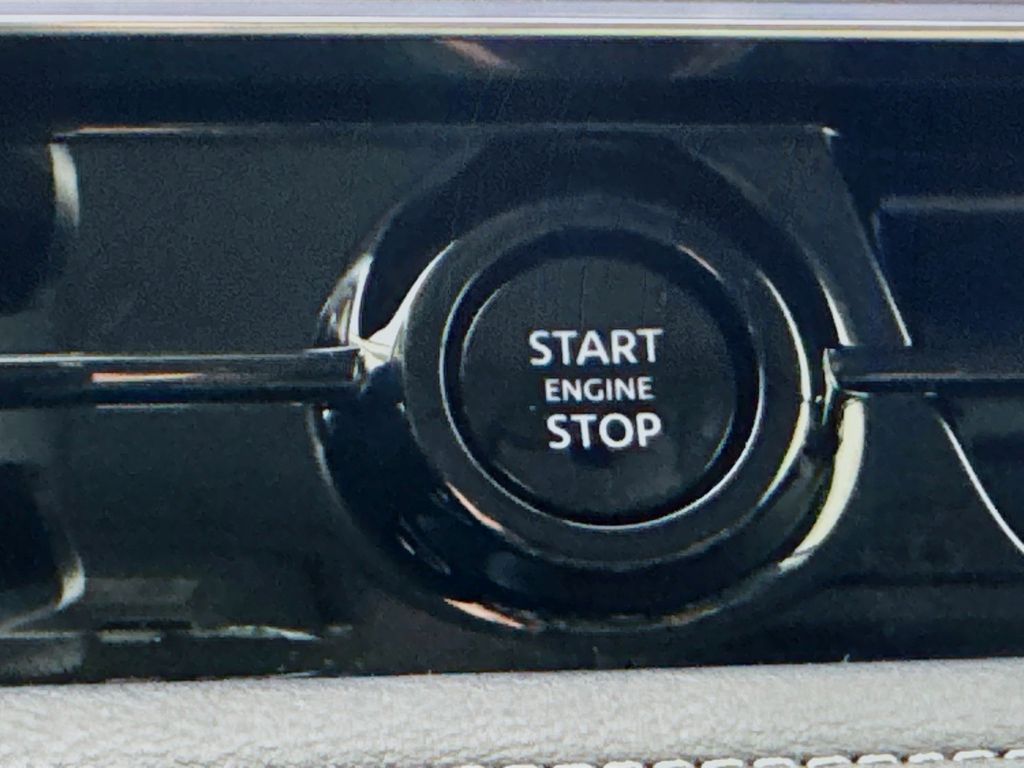 2025 Infiniti QX80 Luxe photo 14