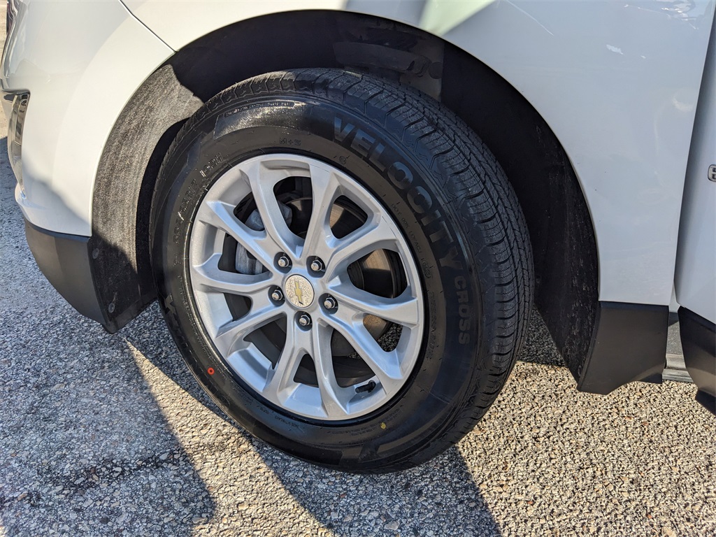 2021 Chevrolet Equinox LT photo 32