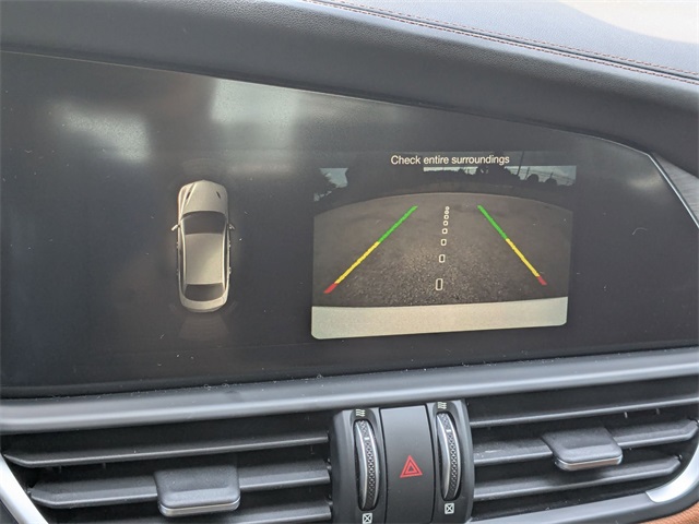 2019 Alfa Romeo Giulia Ti photo 14