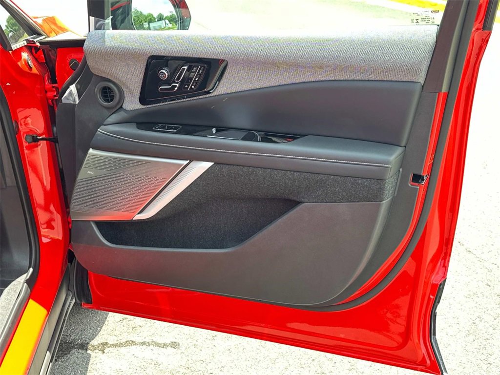 2025 Cadillac Optiq Sport photo 8