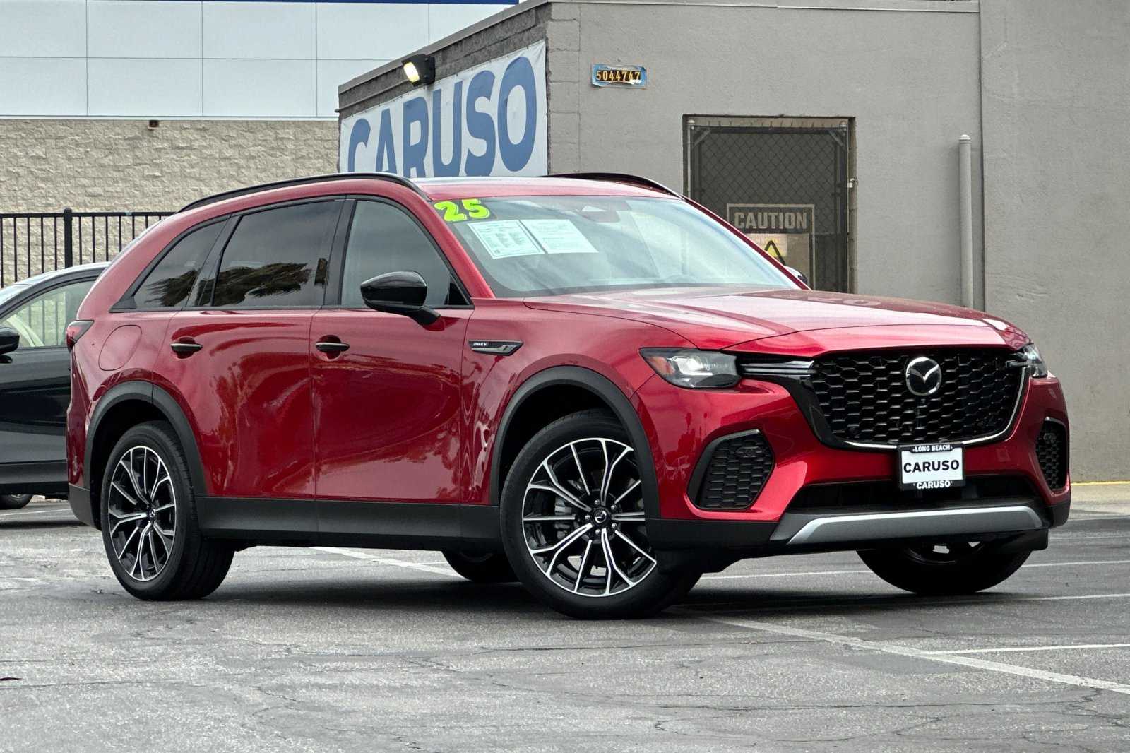 2025 Mazda CX-70 Premium Plus photo 2