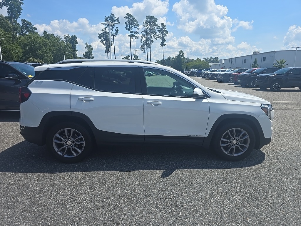 2023 Gmc Terrain SLT photo 3
