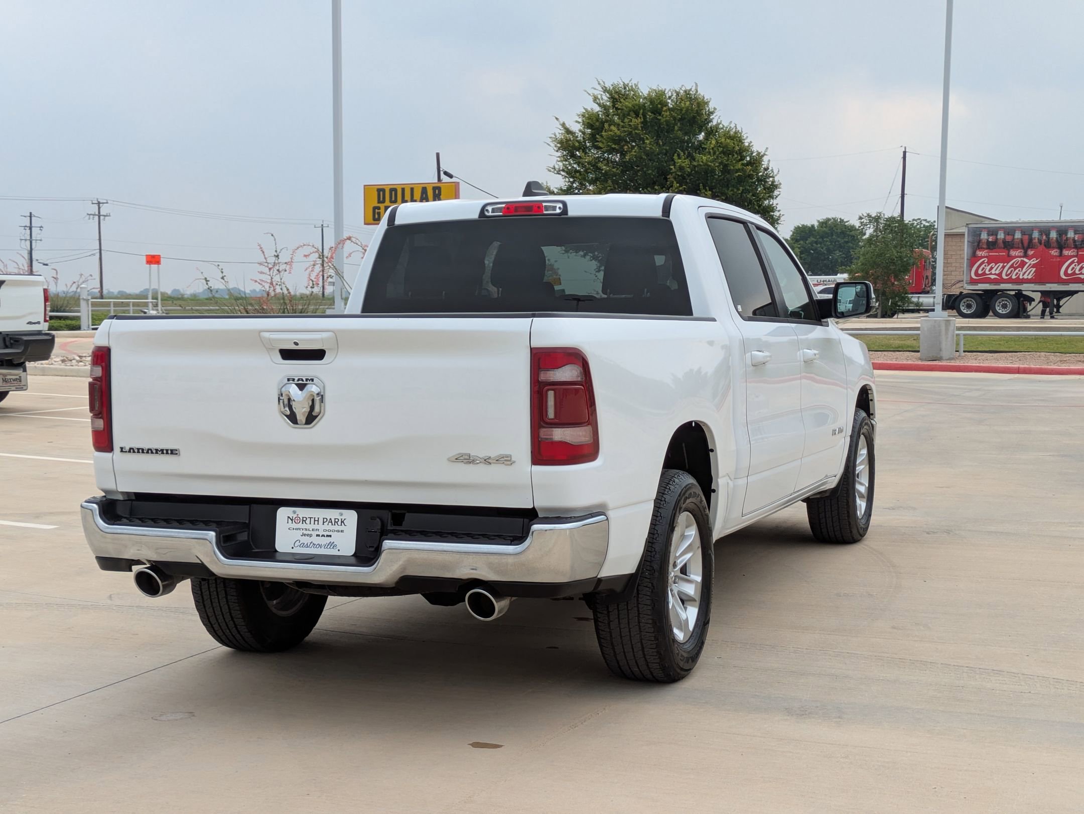 2024 Ram 1500 Laramie photo 3