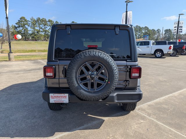 2025 Jeep Wrangler Sport S photo 4
