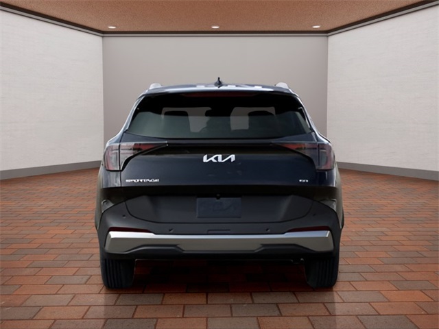 2026 Kia Sportage EX photo 4