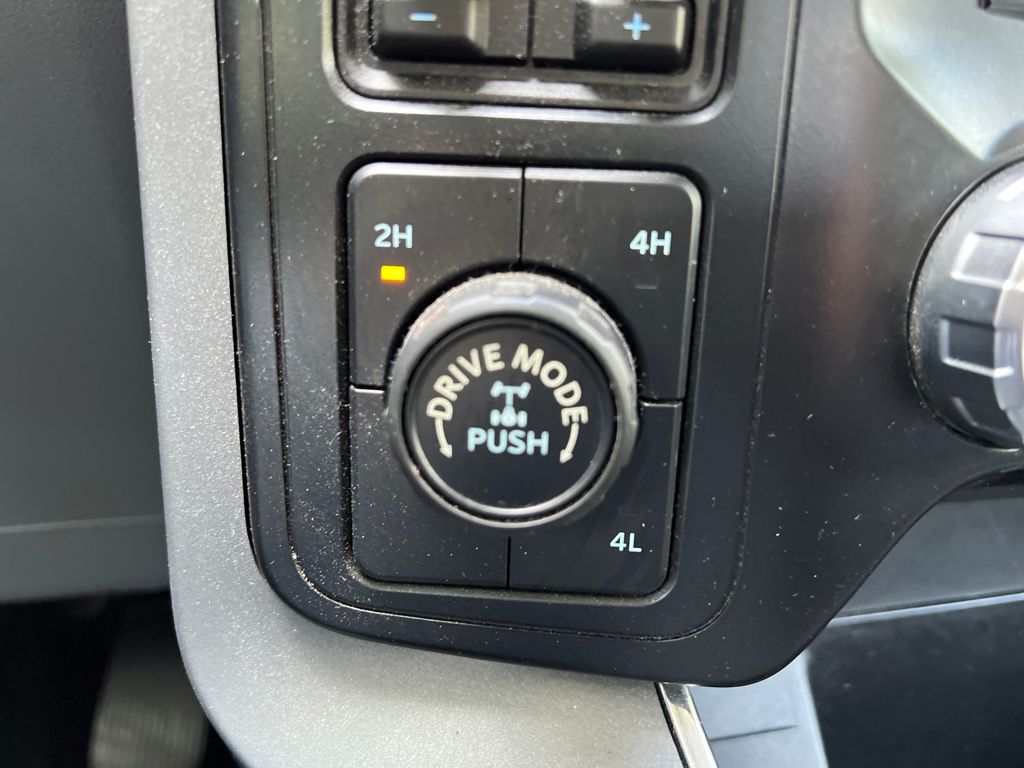 2021 Ford F-150 XLT photo 28