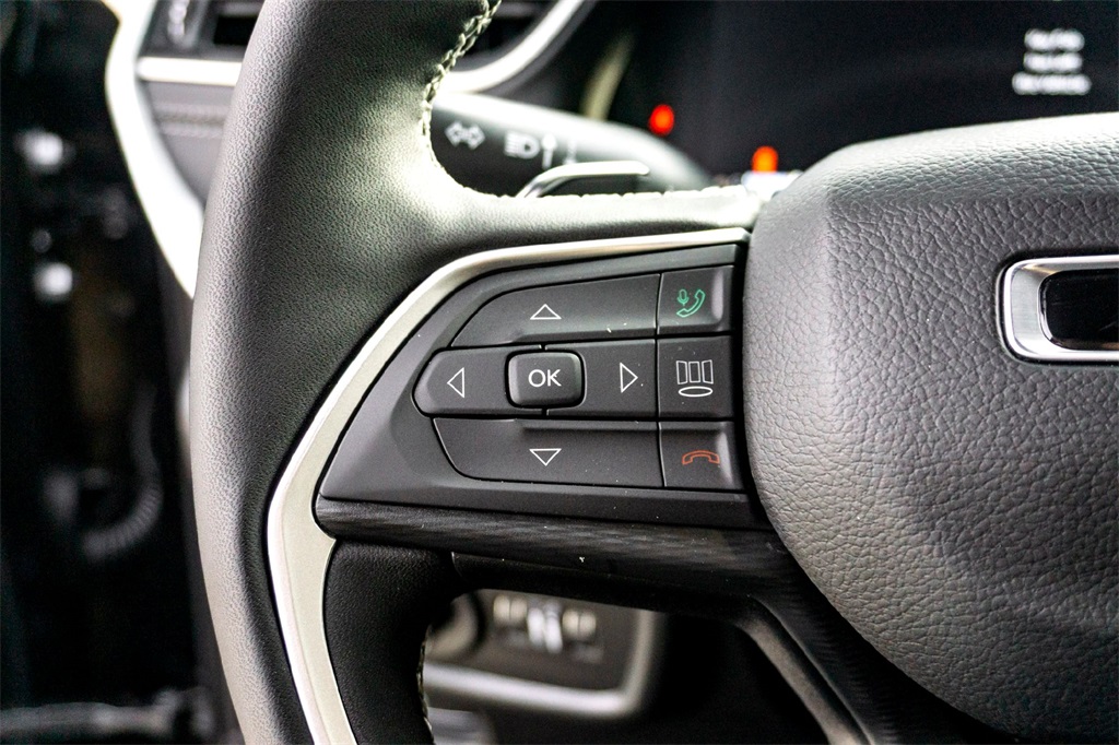 2025 Jeep Grand Cherokee Laredo X photo 13