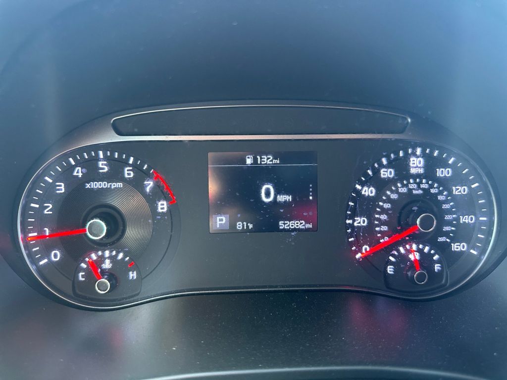 2022 Kia Soul LX photo 9