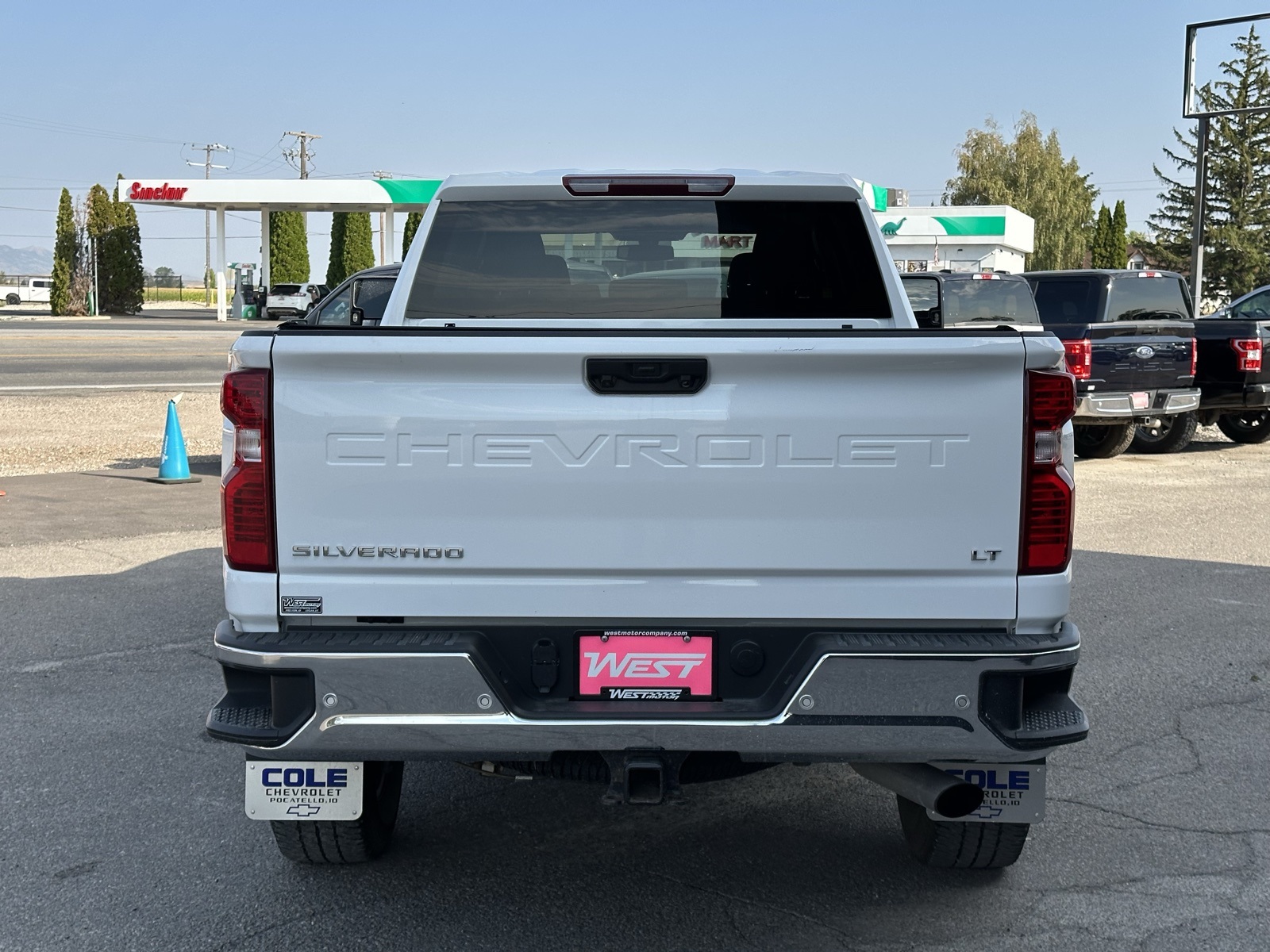 2023 Chevrolet Silverado 2500HD LT photo 4