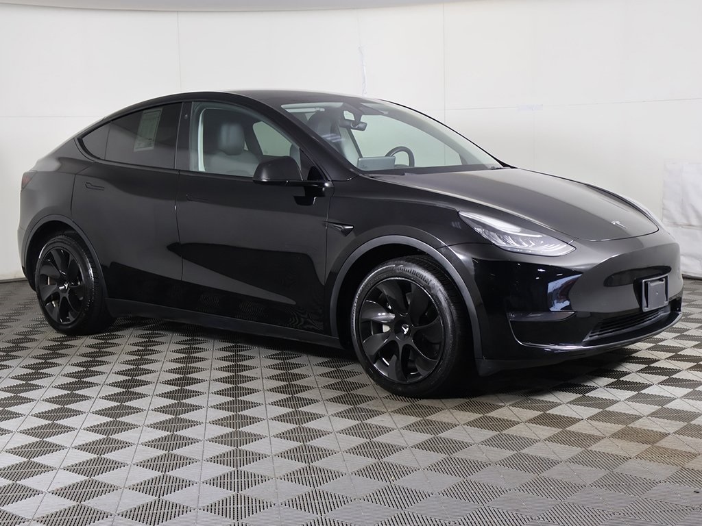 2023 Tesla Model Y Long Range photo 2