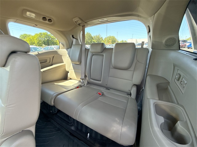 2015 Honda Odyssey Touring photo 20