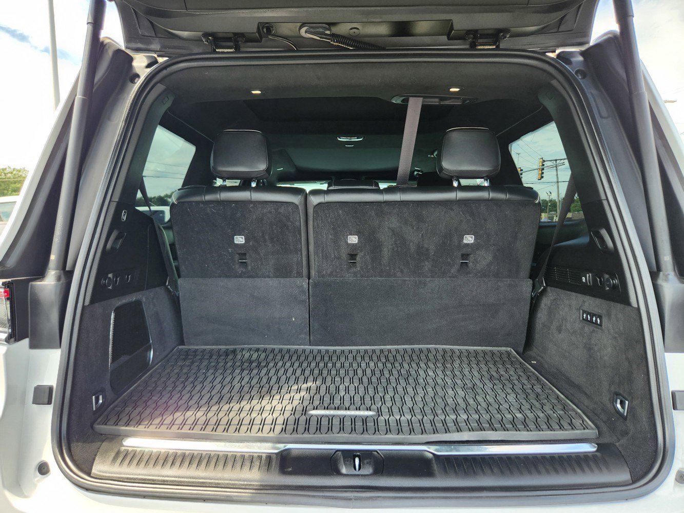 2022 Jeep Grand Wagoneer II photo 35