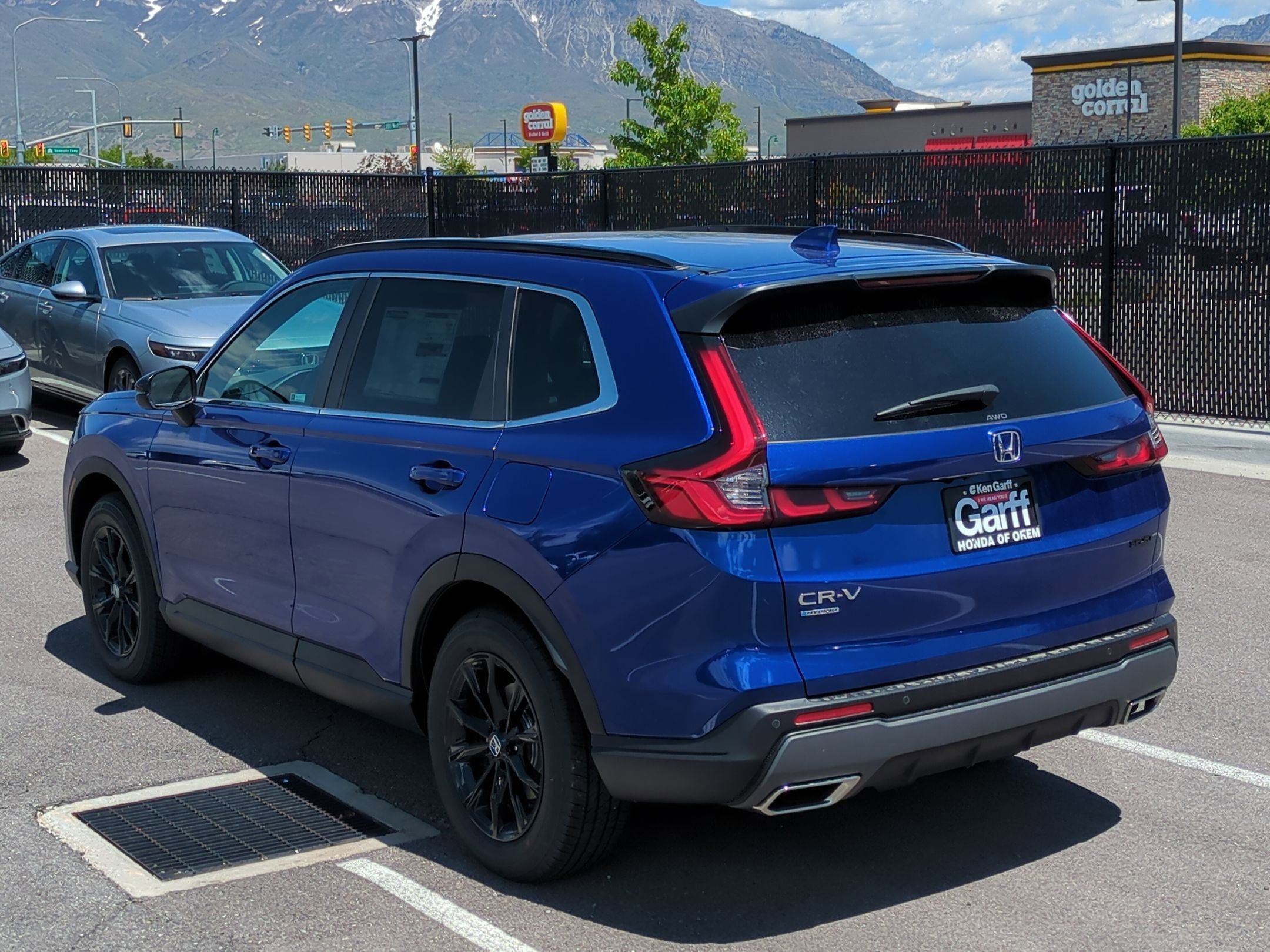 2025 Honda CR-V Hybrid Sport-L photo 5