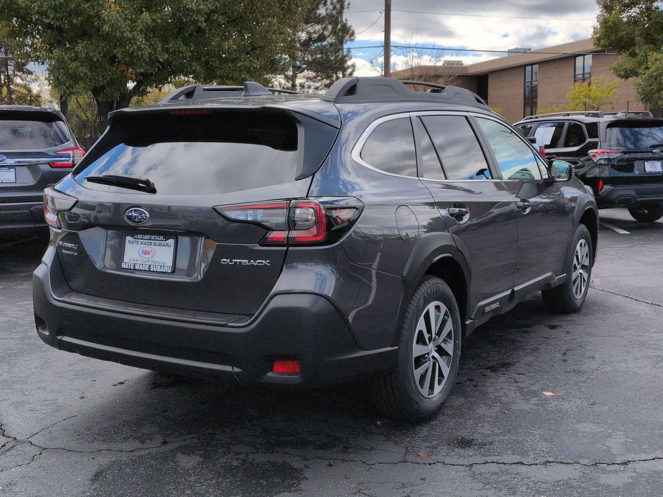 2025 Subaru Outback Premium photo 3