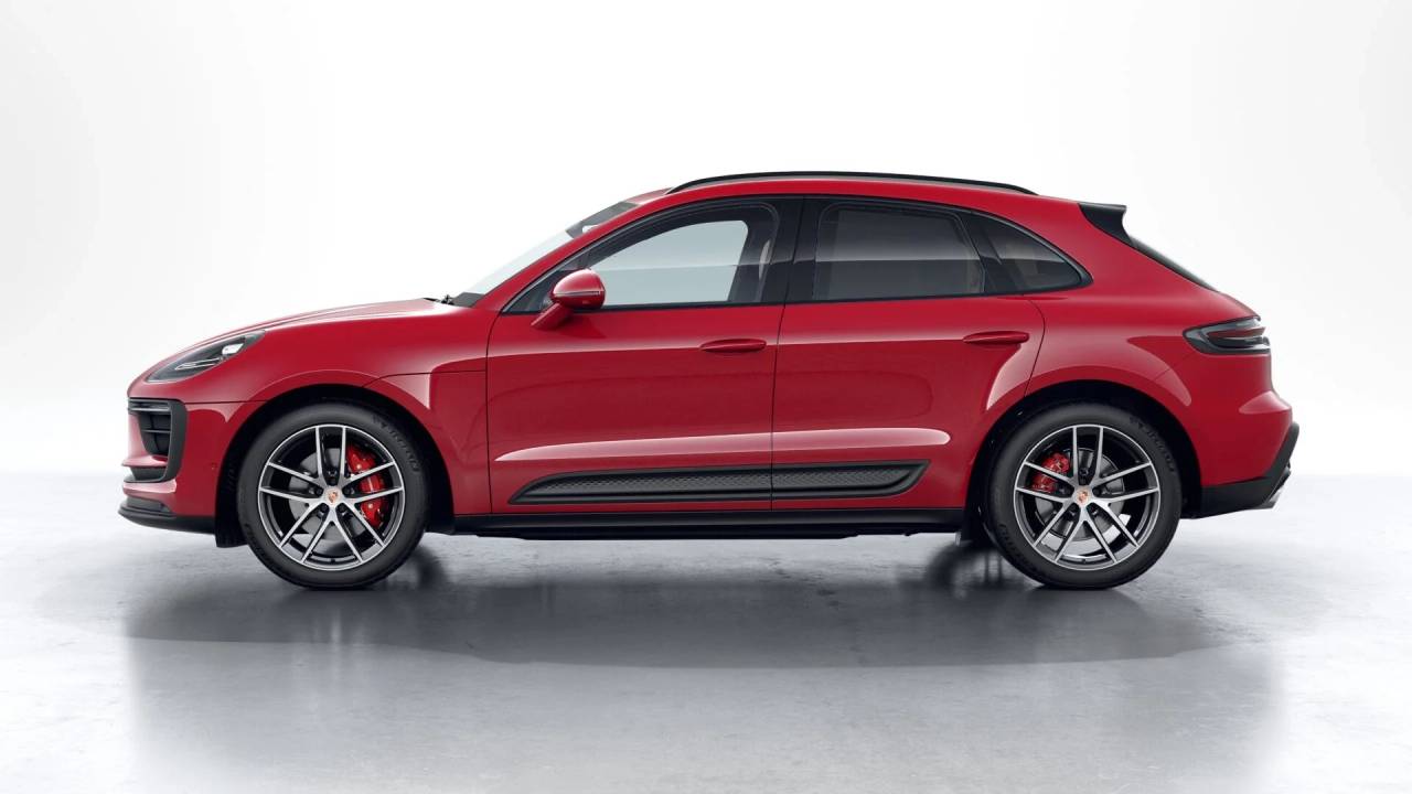 2026 Porsche Macan S photo 2