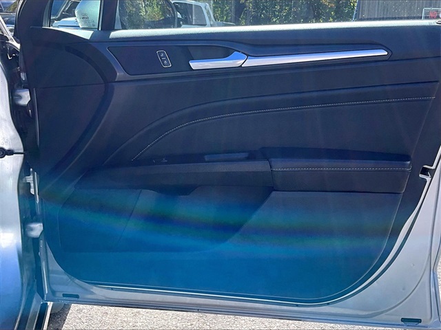 2020 Ford Fusion Titanium photo 17