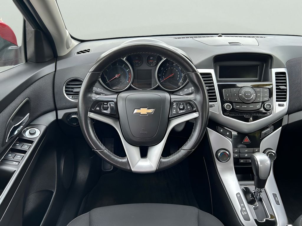 2012 Chevrolet Cruze photo 12