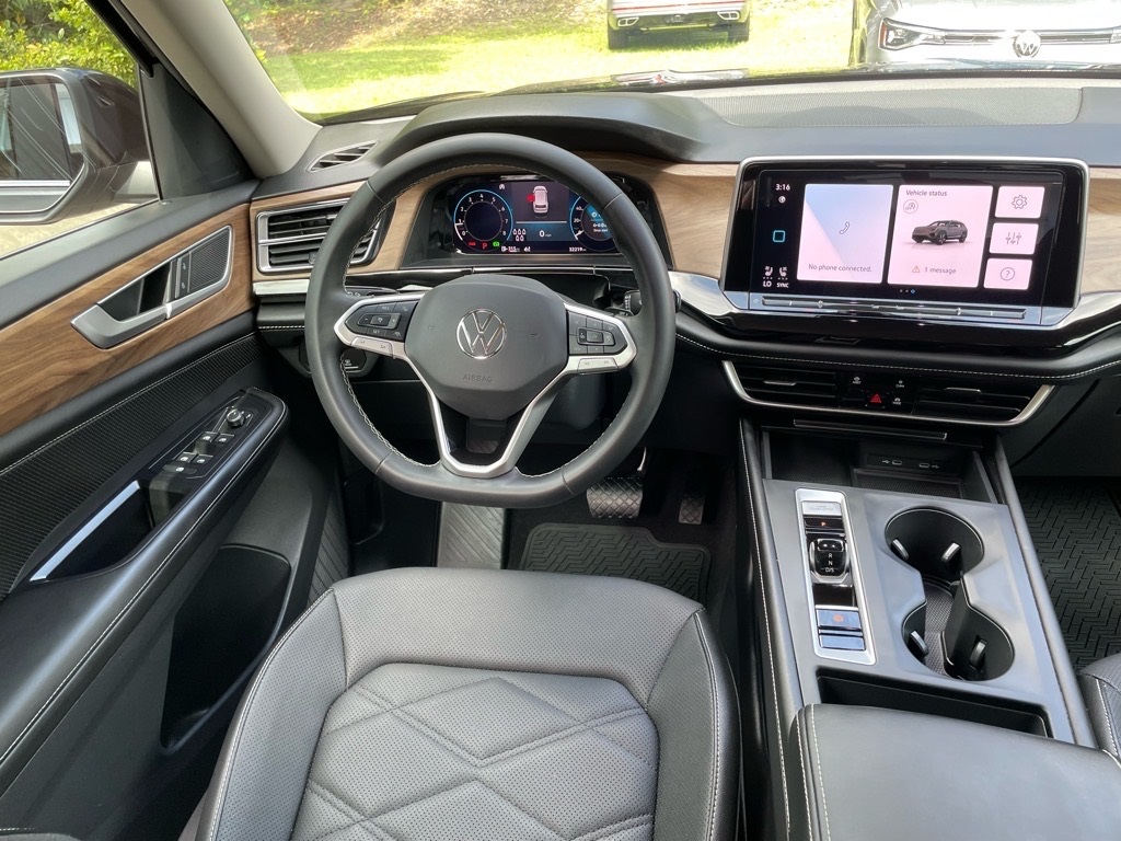 2024 Volkswagen Atlas SE photo 6