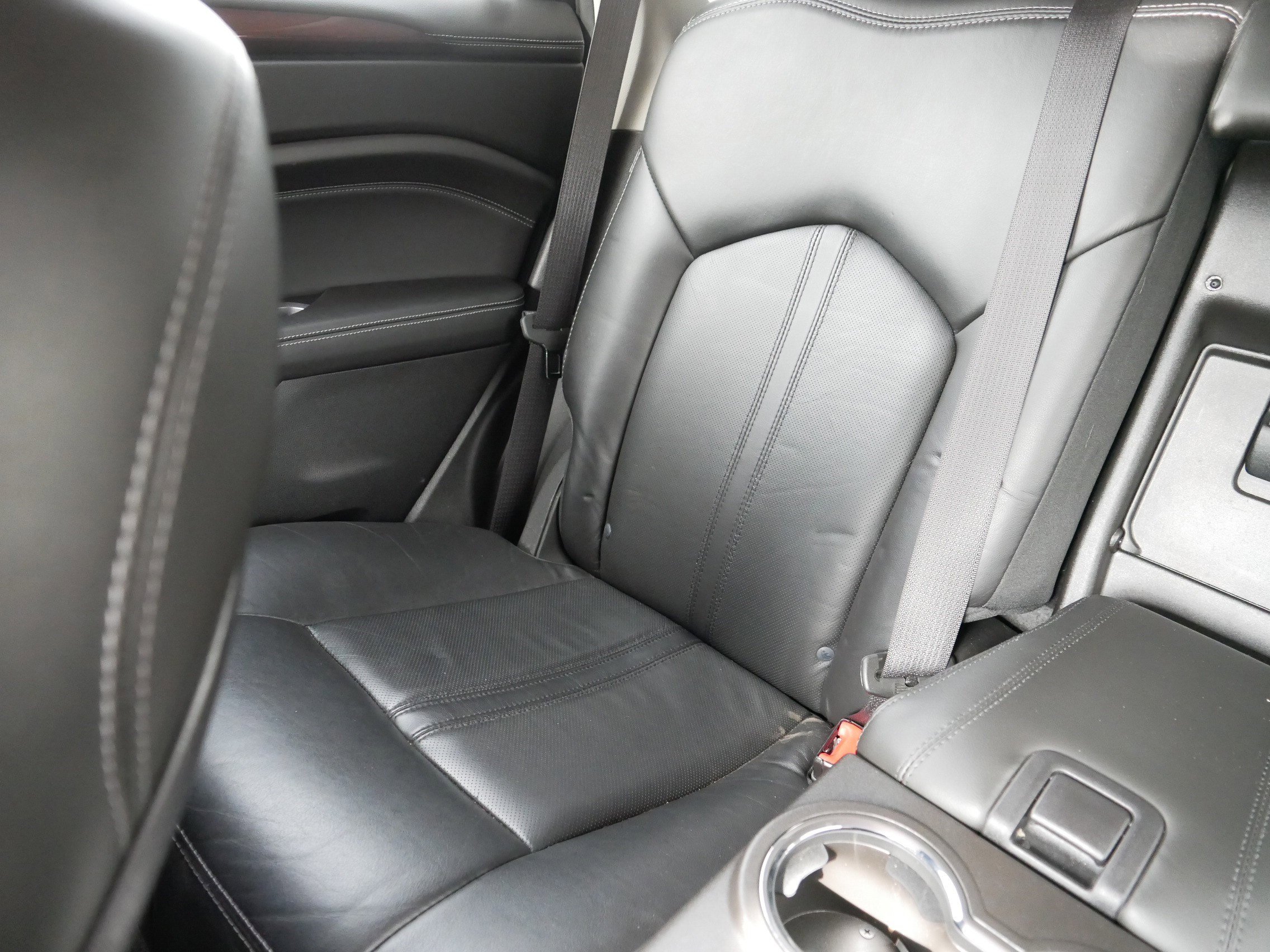 2016 Cadillac SRX Luxury photo 12