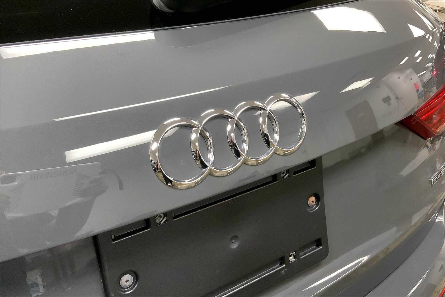 2020 Audi Q3 Premium photo 31