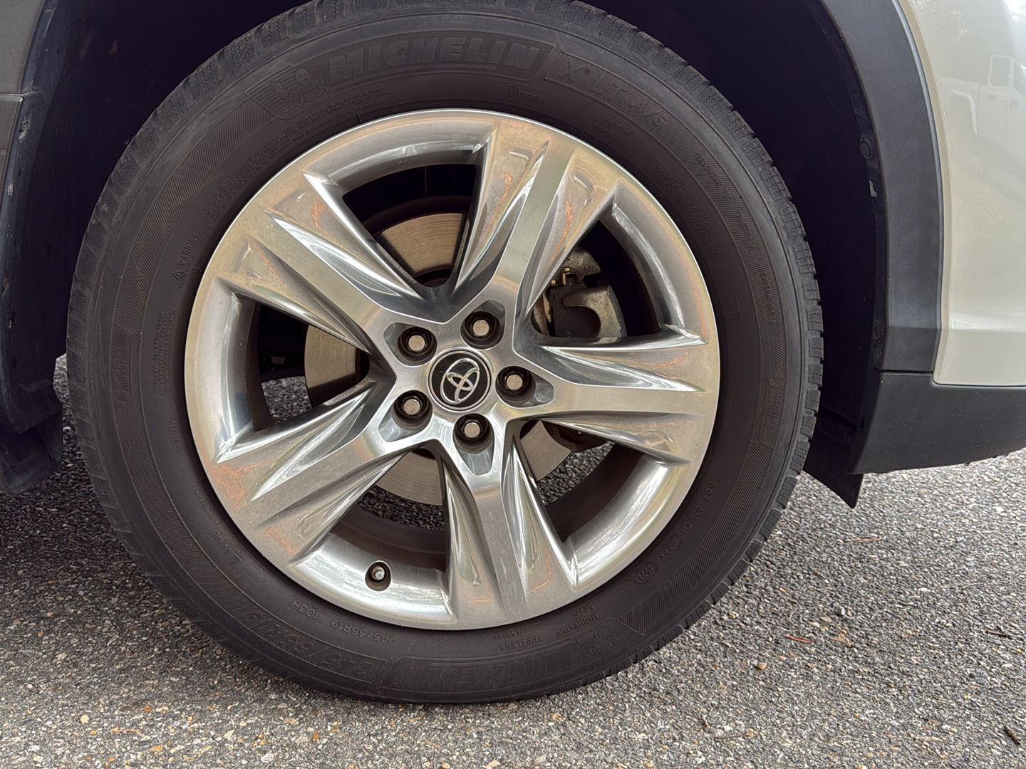 2018 Toyota Highlander Limited photo 4