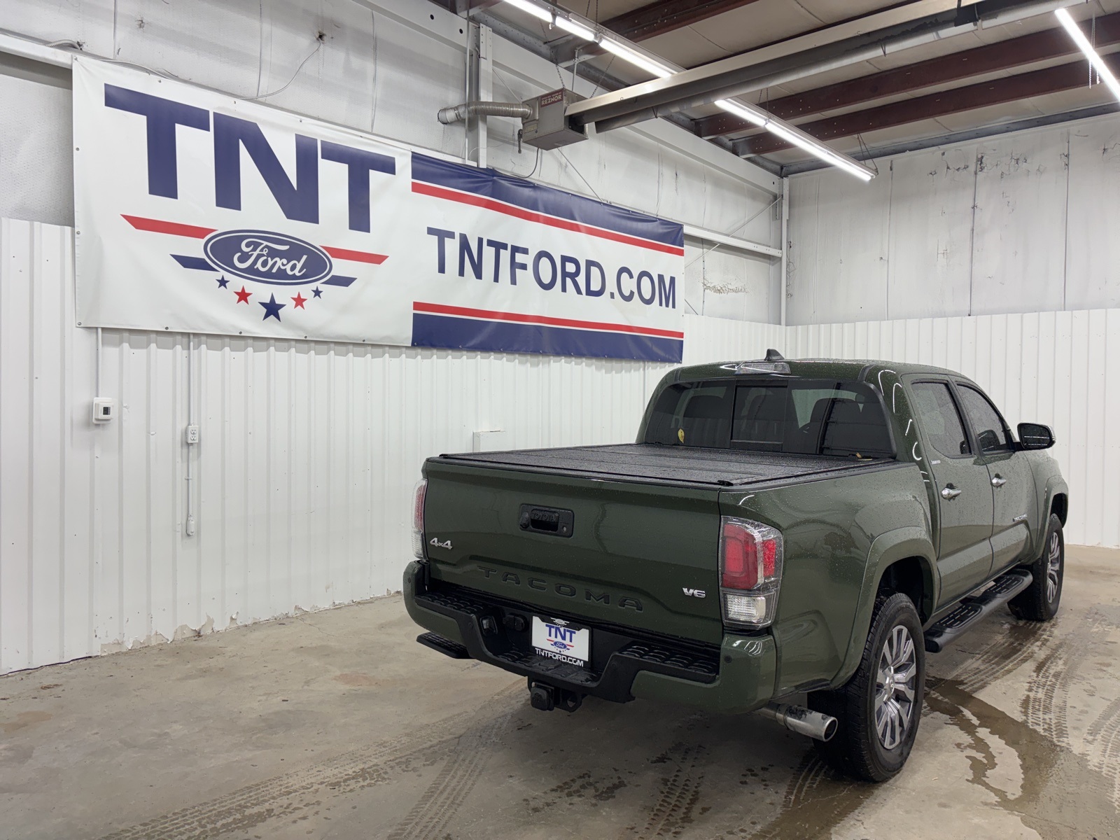 2022 Toyota Tacoma Limited photo 5