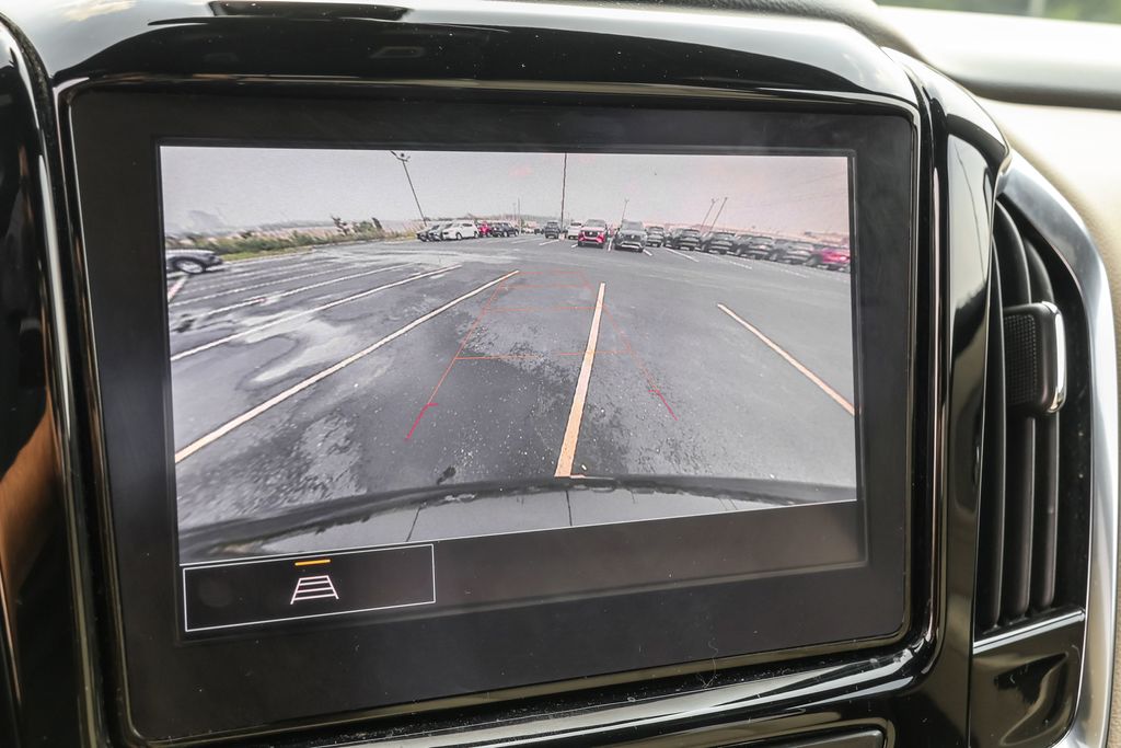 2023 Chevrolet Traverse 1LT photo 3