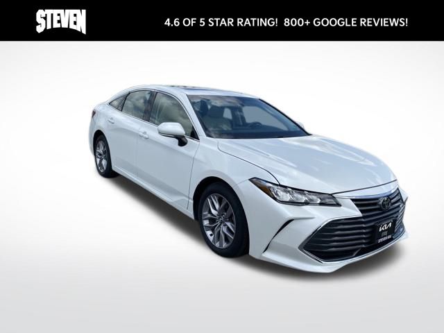 2020 Toyota Avalon XLE photo 6