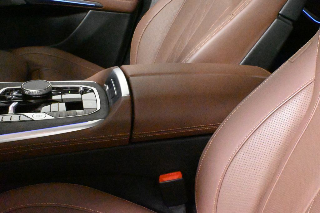 2025 Bmw X7 M60i photo 22