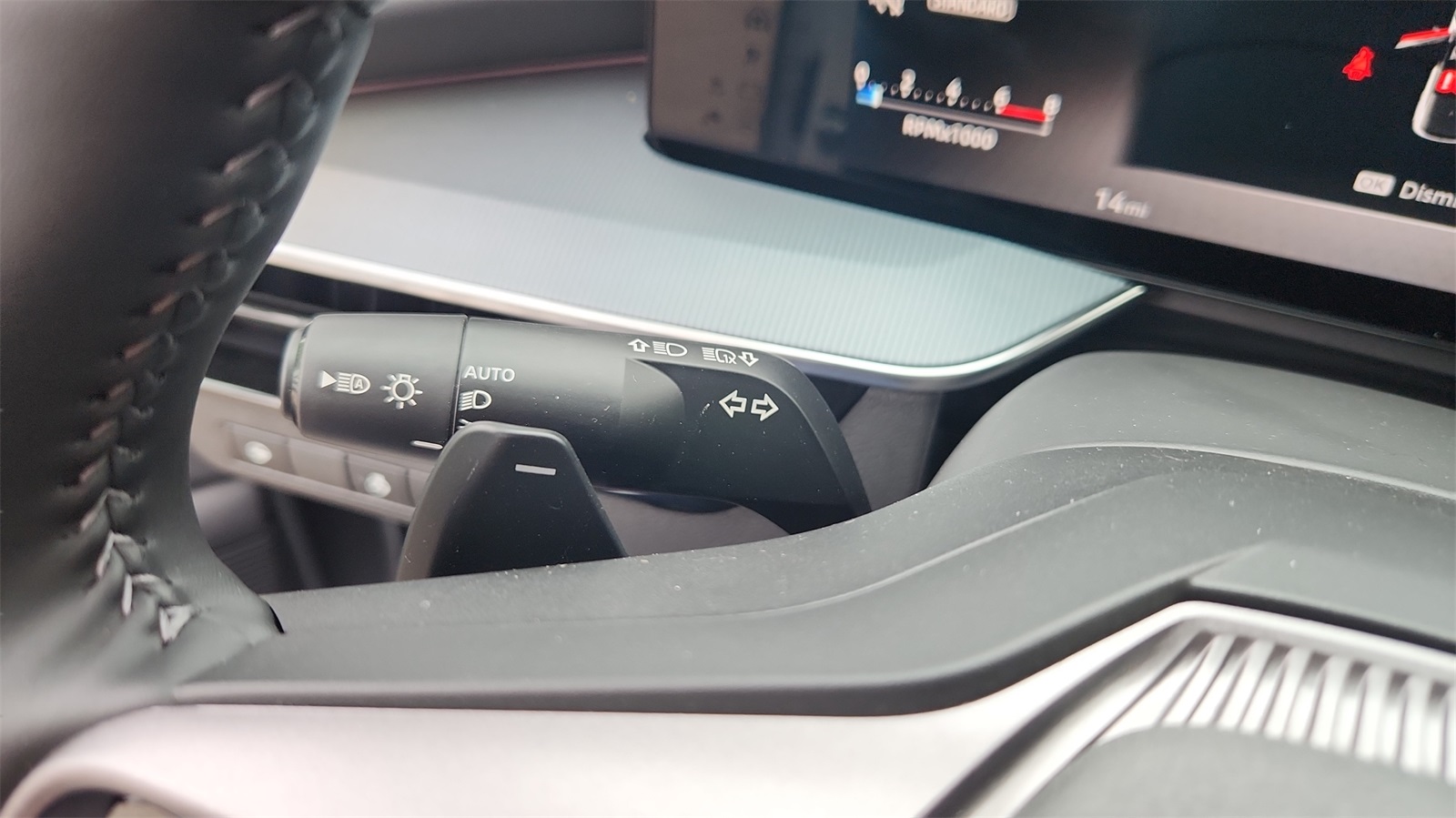 2025 Nissan Murano SL photo 30